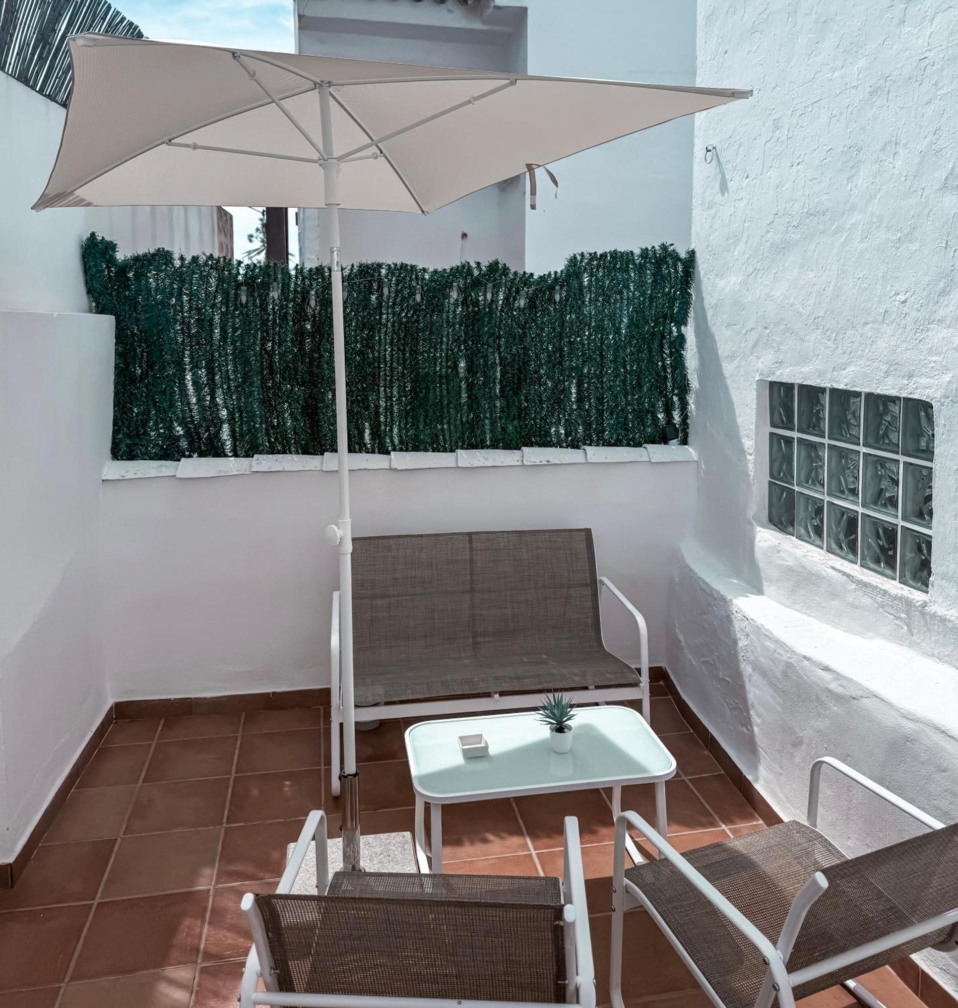 Casita Menta - Alojamiento Unico En El Centro De Torrox Luaran gambar